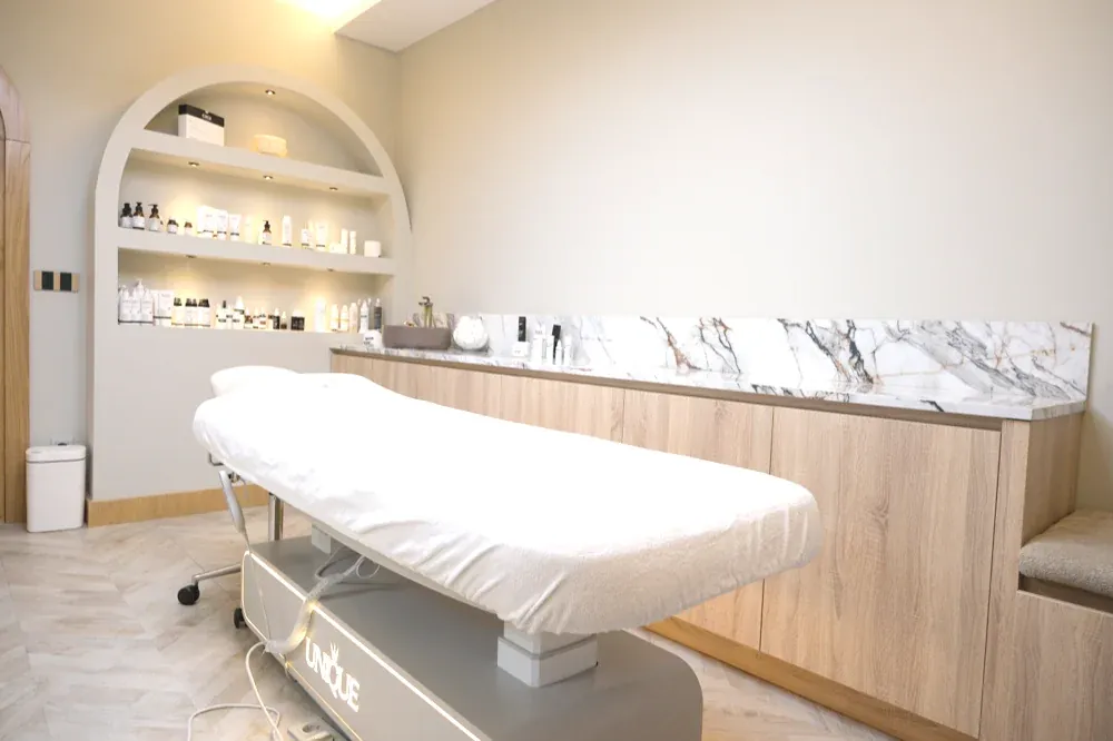 Hydrafacial cilt bakımı odası